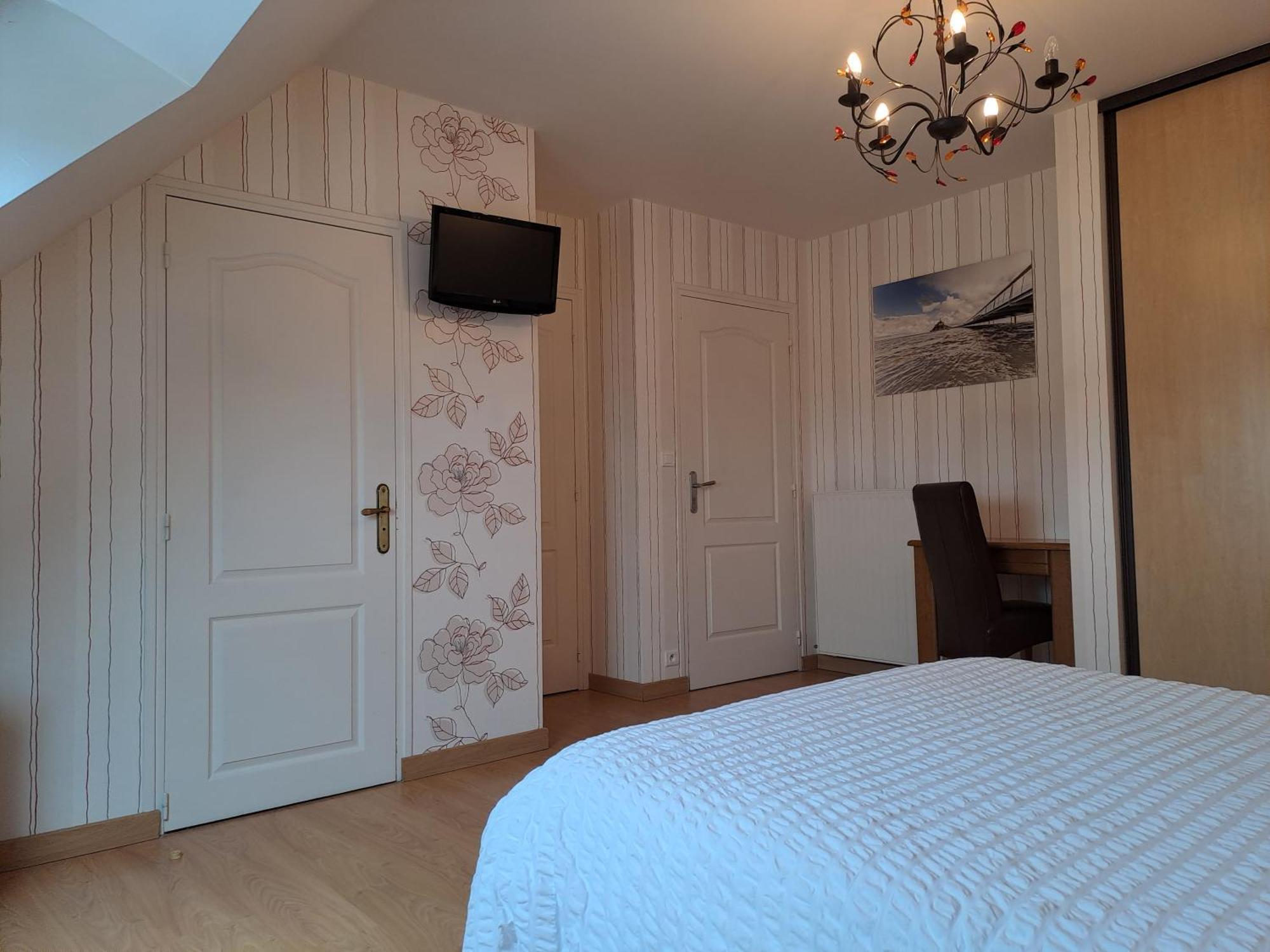 B&B La Rive - Le Mont Saint Michel Ardevon Exterior photo